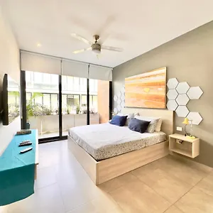 Pensión The By Menesse Playa del Carmen